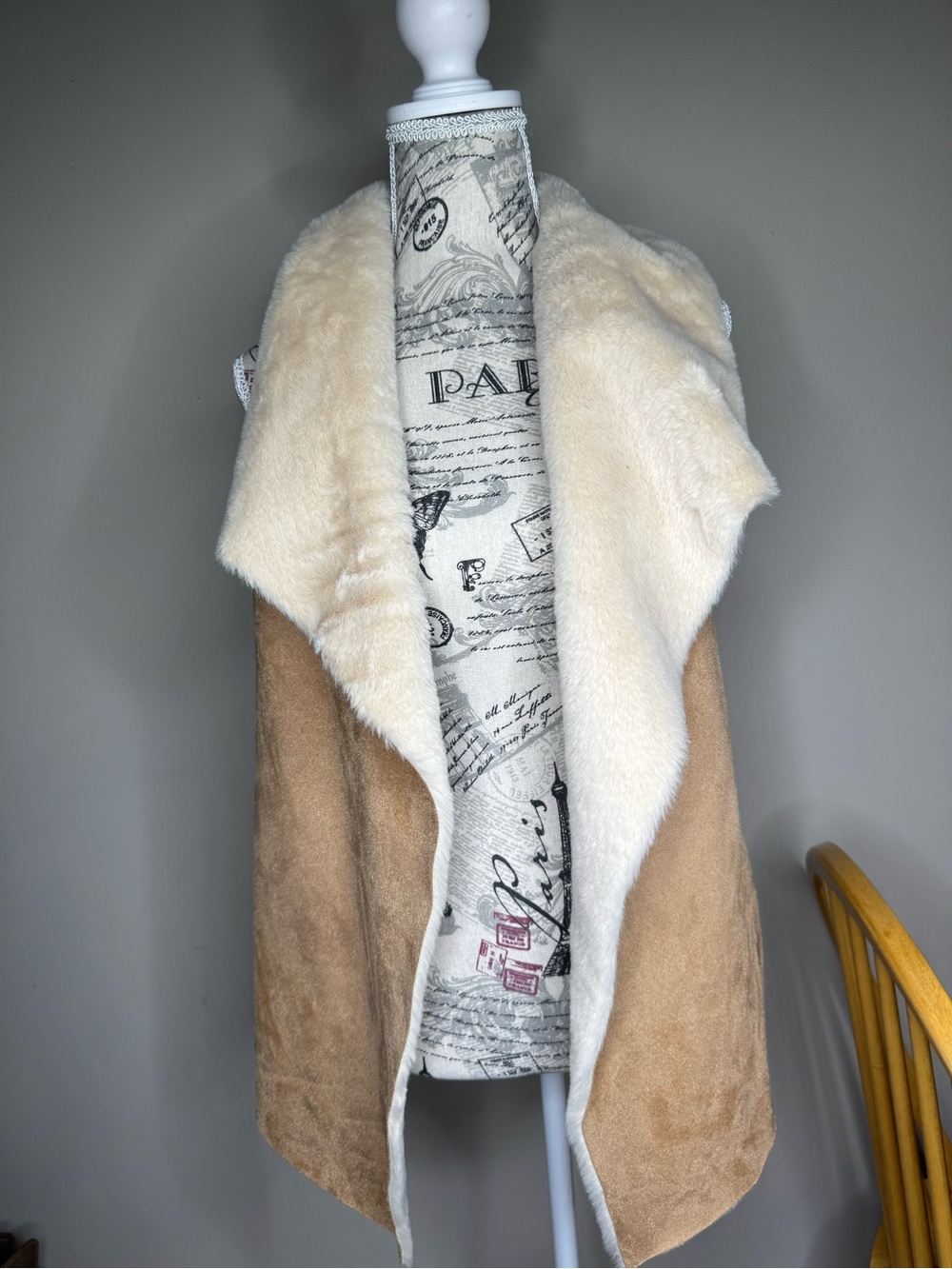 Faux Suede & Faux Shearling Open Vest - Cream & Tan